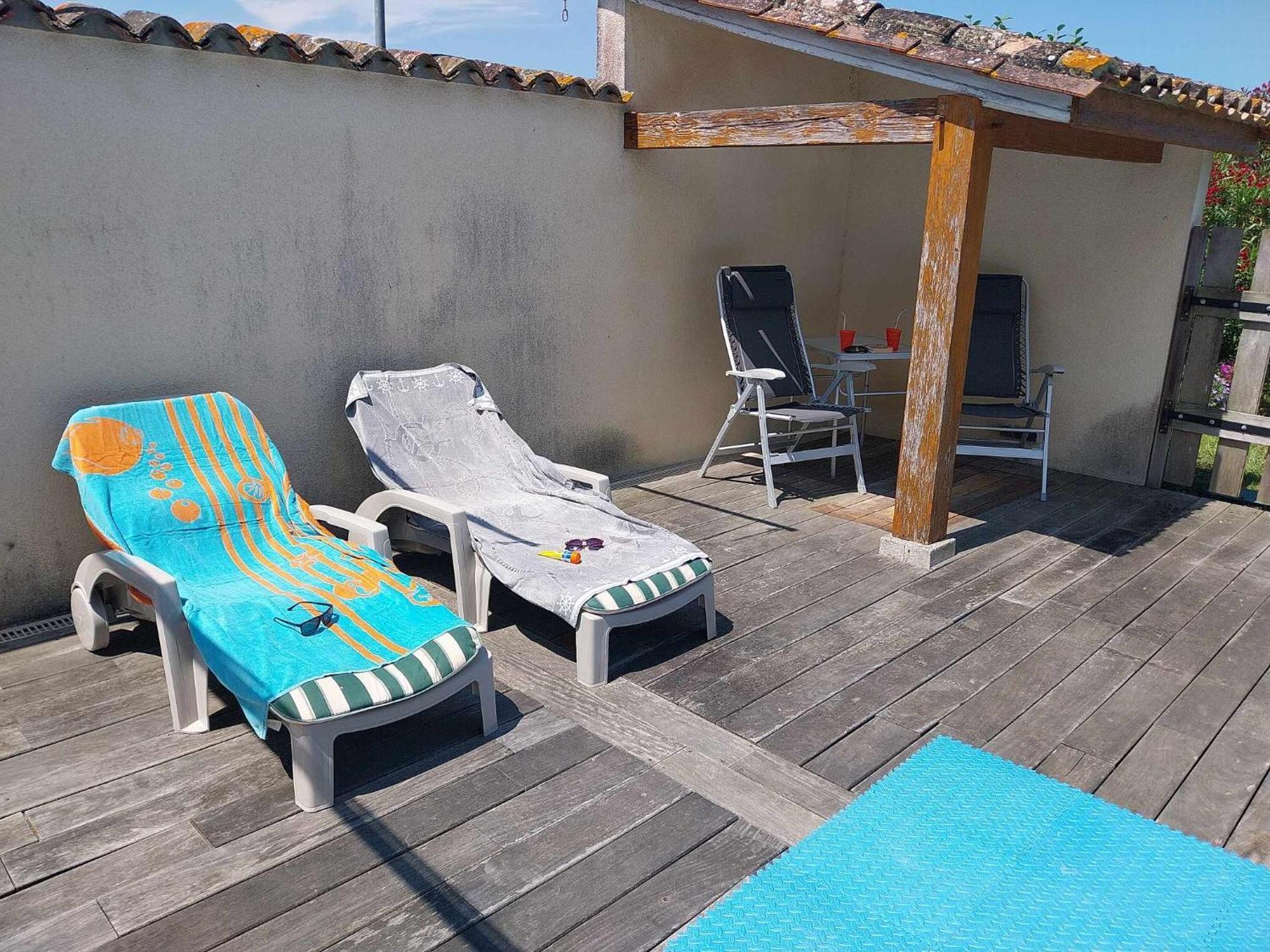 Bed and Breakfast Les Bernus Monfaucon  Экстерьер фото